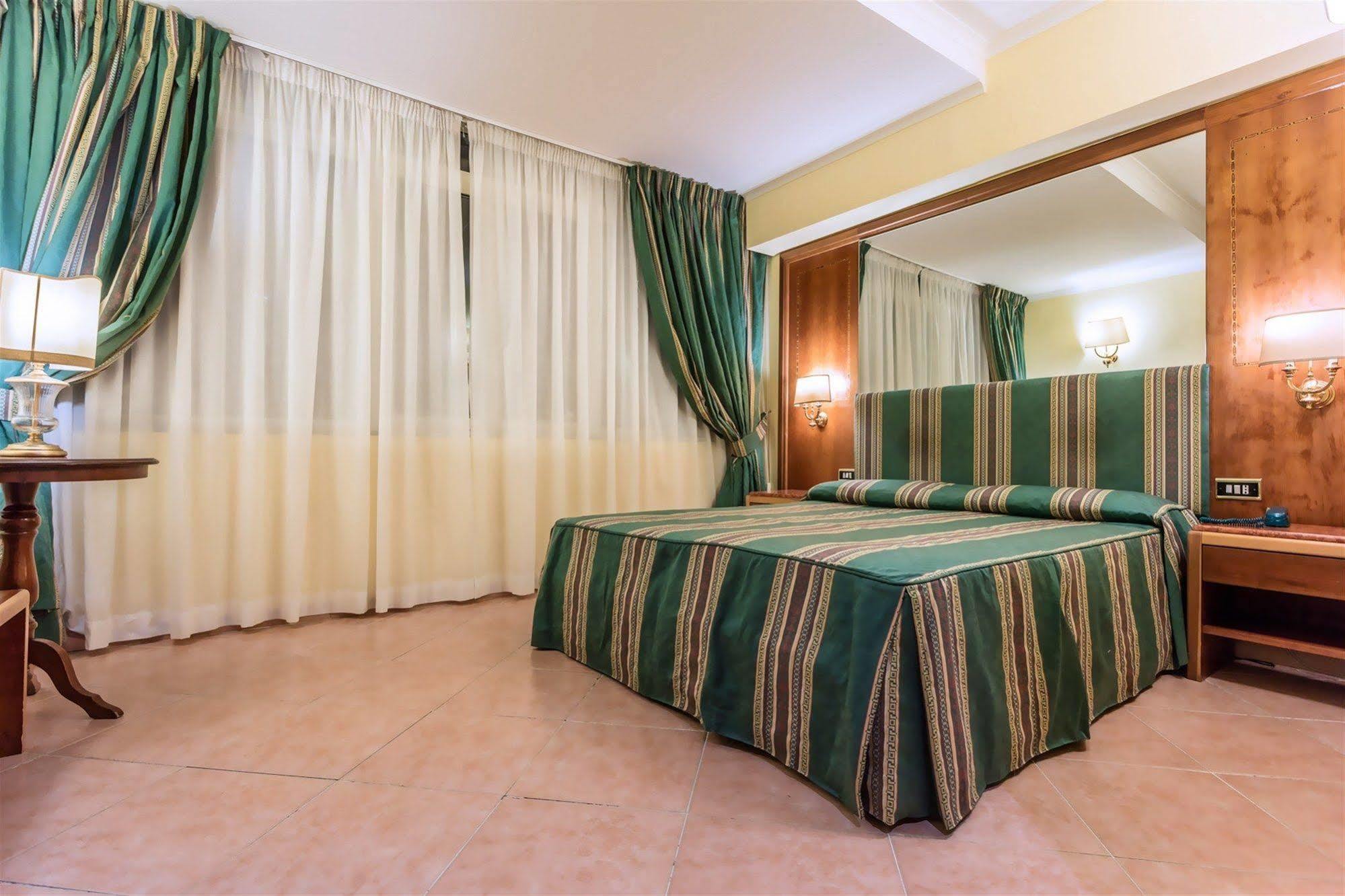 Raeli Archimede Rom